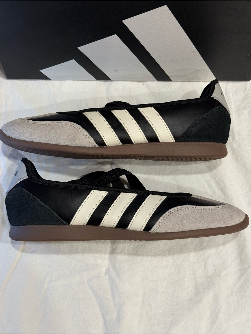 Adidas Barreda Black White & Gray Mary Jane Slip-On Sneakers Womens 10 Like New - Picture 6 of 8